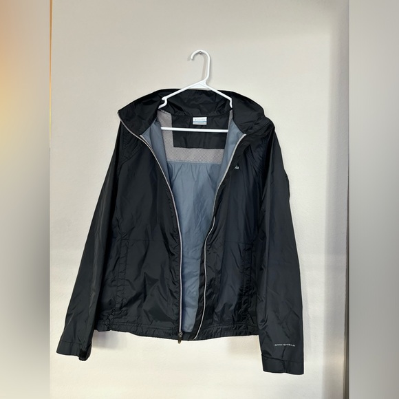 Columbia Women’s Black Rain Jacket - Picture 5 of 8